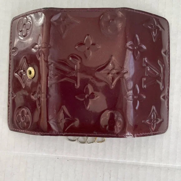 LOUIS VUITTON burgundy Vernis key holder - Picture 4 of 10